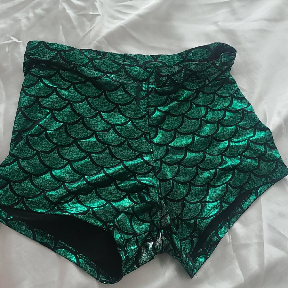 Mermaid shiny shorts